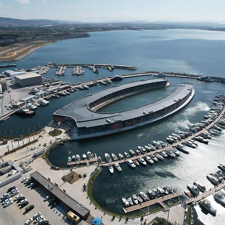 Отель Crowne Plaza - Istanbul Tuzla Viaport Marina By Ihg Экстерьер фото