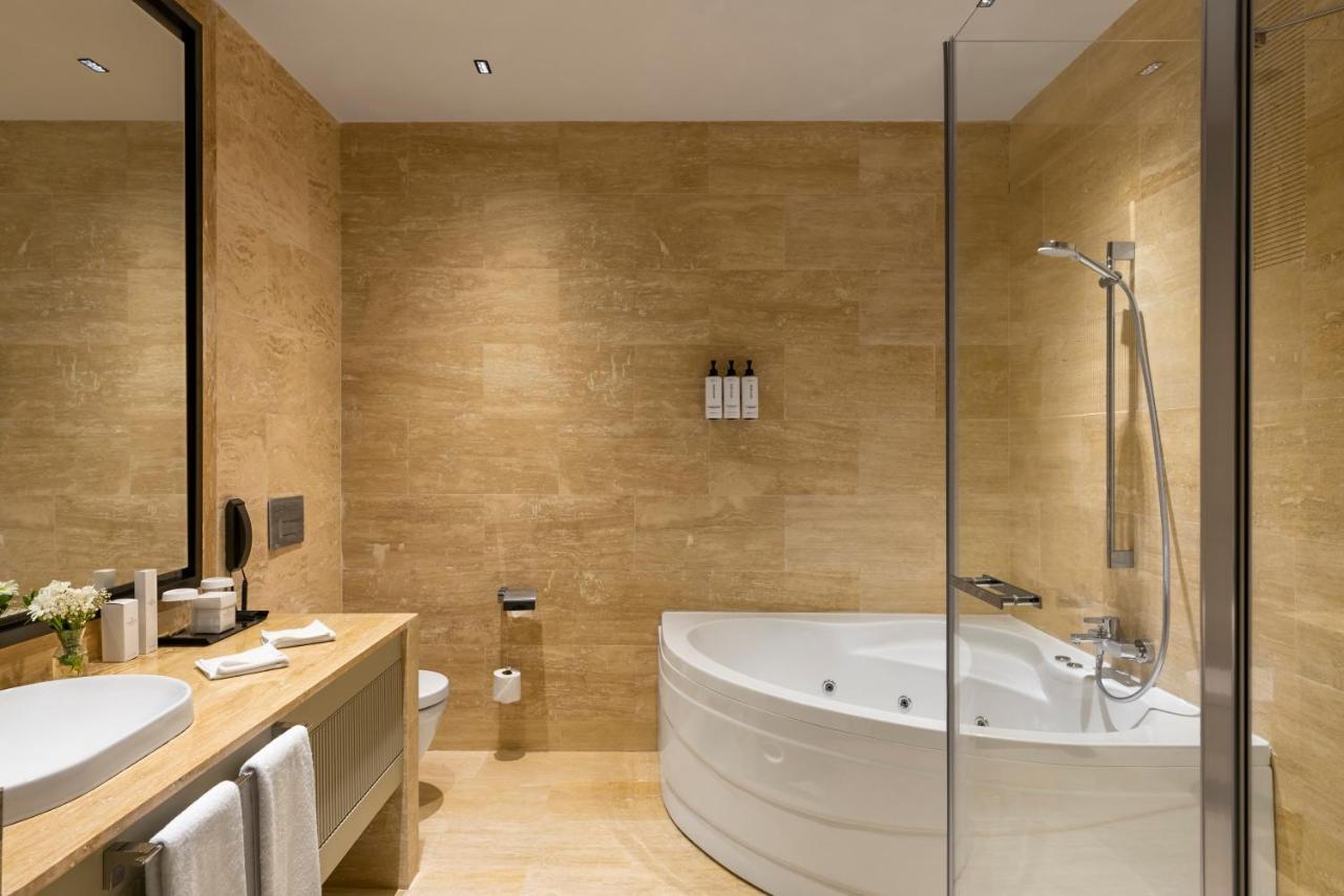 Отель Crowne Plaza - Istanbul Tuzla Viaport Marina By Ihg Экстерьер фото